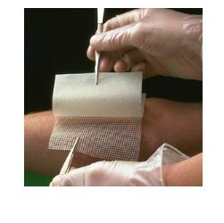 GARZA MEDICATA BACTIGRAS CON CLOREXIDINA ACETATO 0,5% 10X10CM 10 PEZZI - pharmaonline24.it