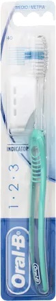 ORALB 123 INDICATOR SPAZZOLINO MANUALE SETOLE 35 MEDIE - pharmaonline24.it
